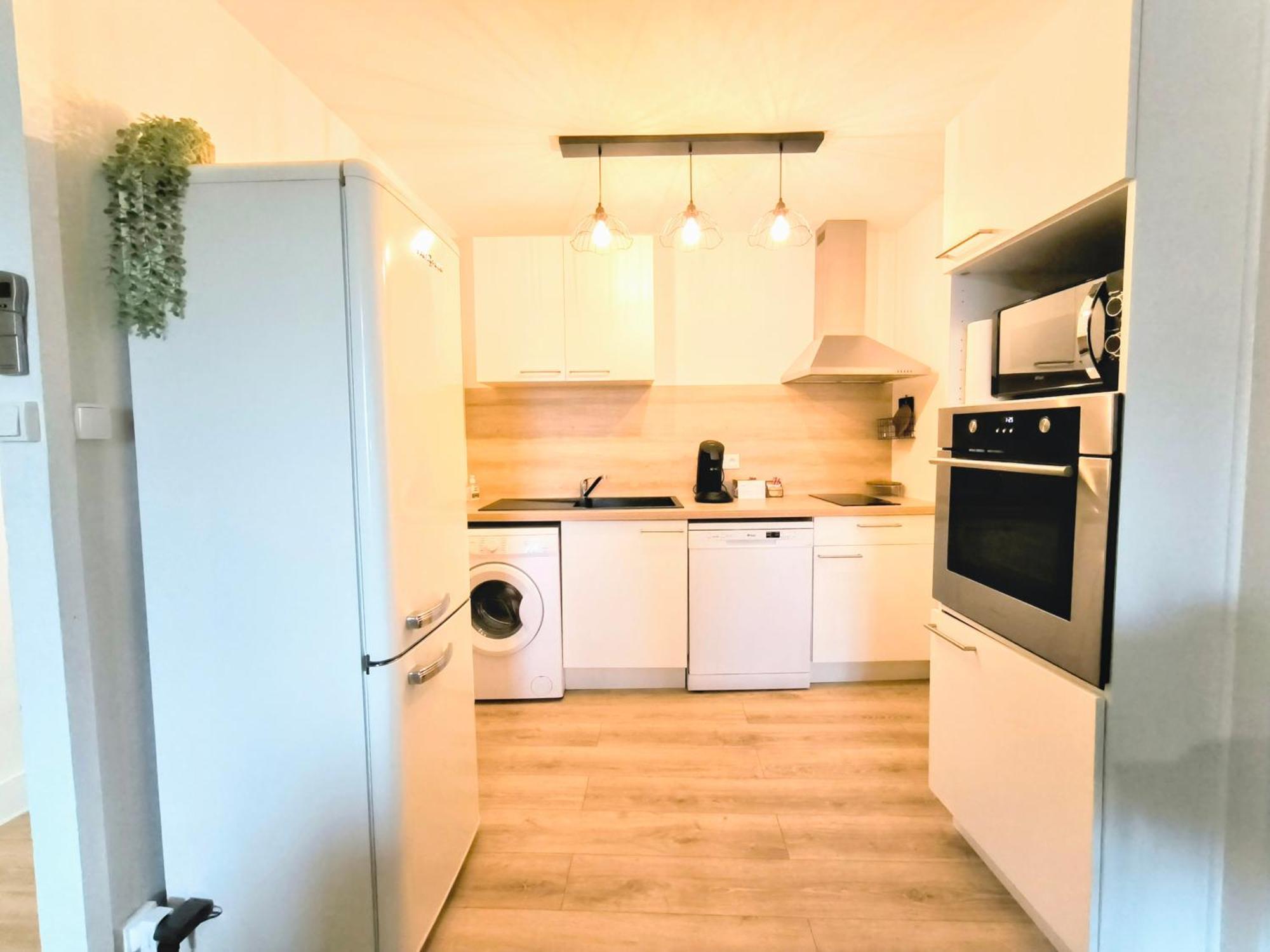 Ferienwohnung Chez Lulu - 5 Lits- Proche Cnpe - Gare Ambérieu-en-Bugey Exterior foto